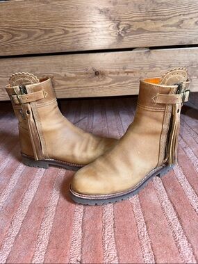 Penelope Chilvers Cropped Tassel Boots!